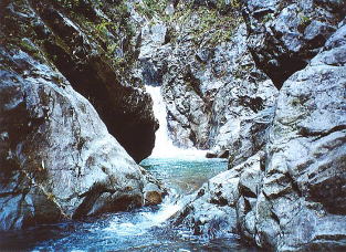 和賀山塊・生保内川1