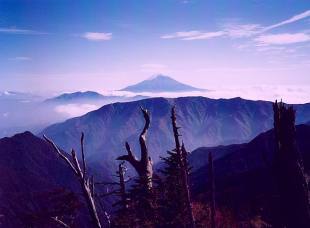 笊ケ岳の朝